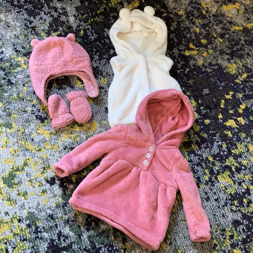 Carter’s Fleece hoodie vest and hat / mitten set lot